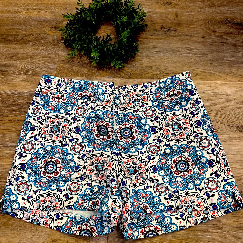 Loft Riviera shorts, size 4